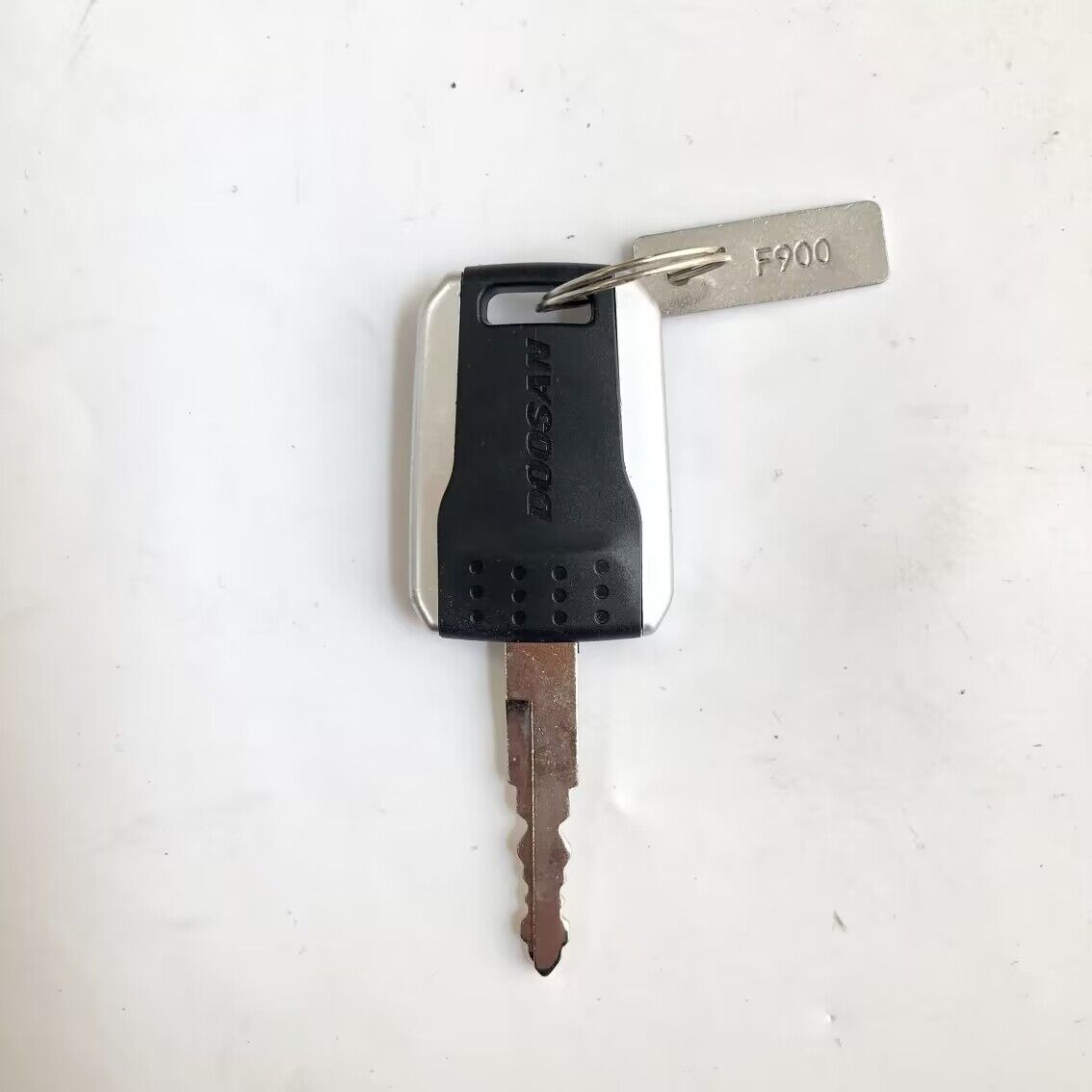 1 PCS F900 Key For Deawoo Doos - огляд і ціна Heavy Equipment Bobcat